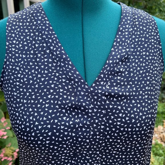 Sleeveless blouse, Banana Republic, Small - Picture 2 of 7